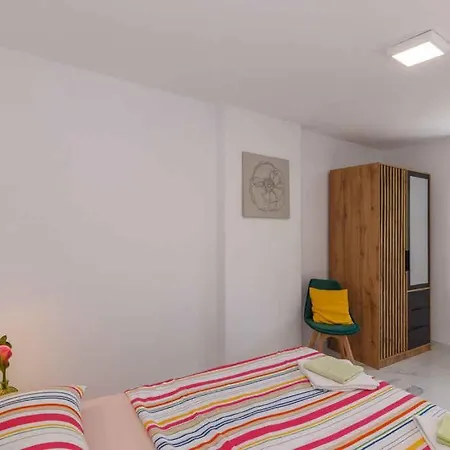 Unit_type_terraced_house With Pool 55425 Holiday home